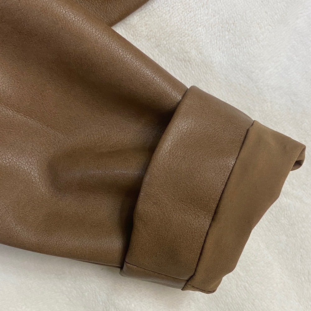 7 For All Mankind Camel Women's Faux Leather 2000s  twist crop top - Picture 5 of 6